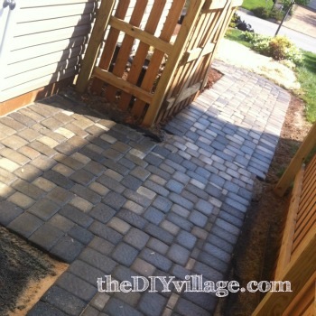 Paver Path by: theDIYvillage.com