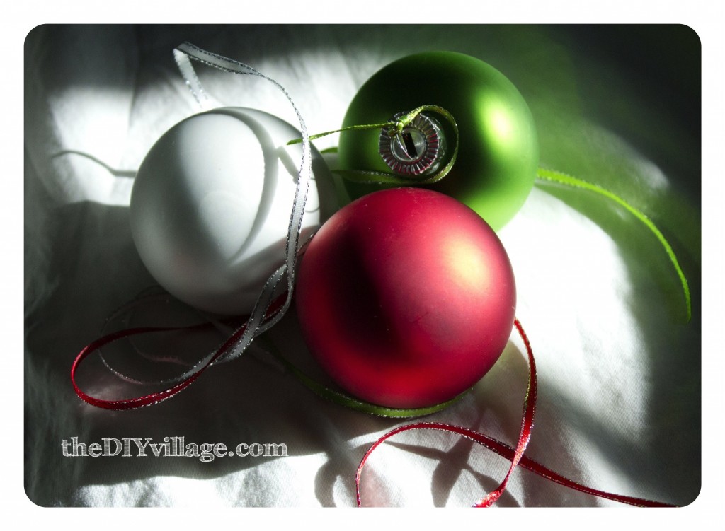 Christmas Decor by: theDIYvillage.com