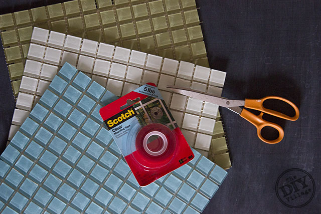 DIY no grout mosaic tile mirror. This is perfect for an apartment!