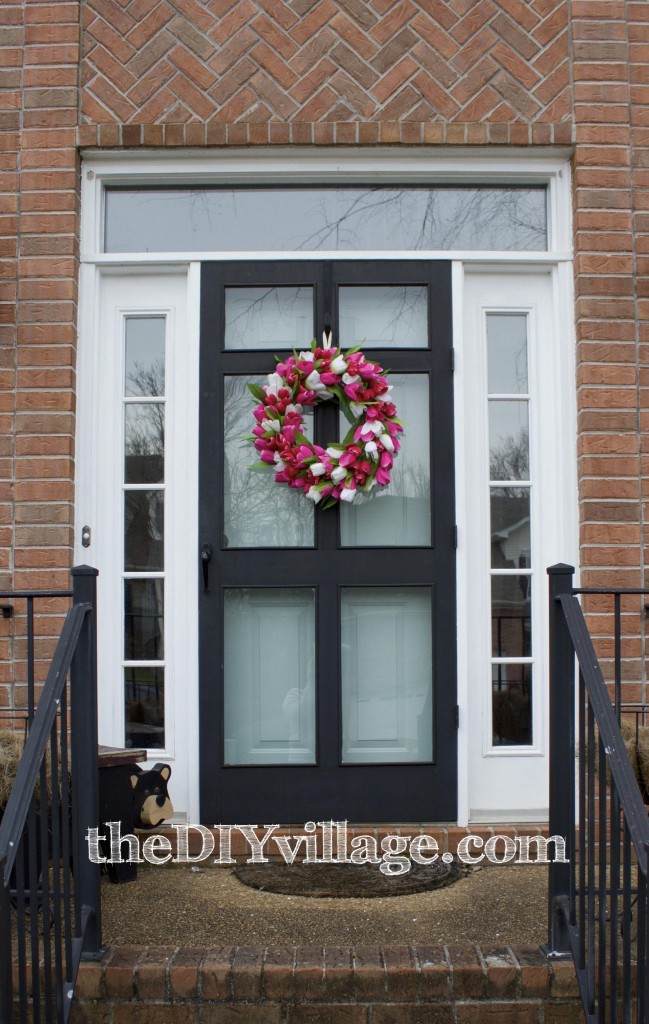 Tulip Door Wreath Tutorial by: theDIYvillage.com