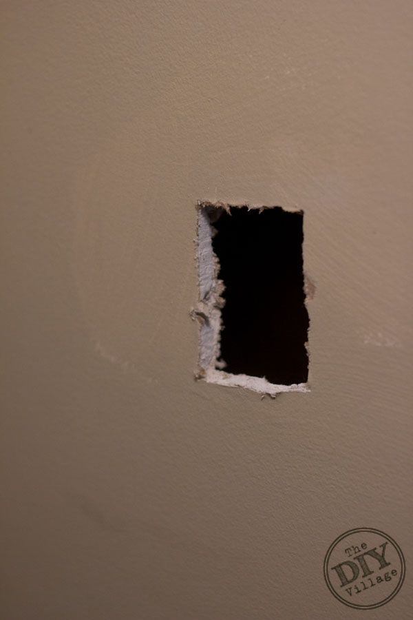 How to repair a hole in the drywall - the EASY way!