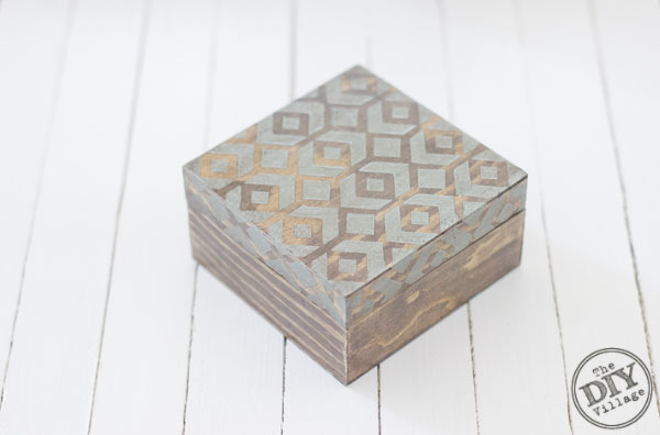 DIY Stenciled and stained jewelry box tutorial - the perfect gift idea for any woman or girl