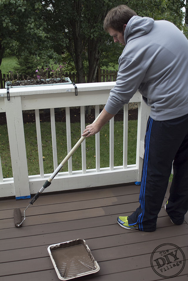 Wear and tear on your deck is normal especially if you have pets. Give your deck a weekend update, making it look good as new! #PPGsponsored #prepmatters