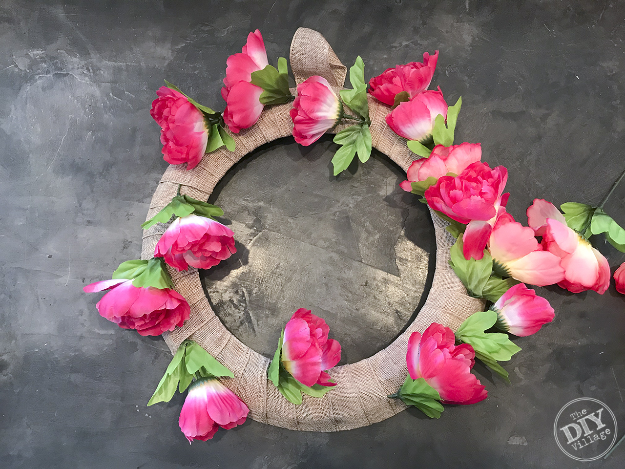 Easy pink peony wreath for under $15 #dollarstore #crafts #wreath #peony #DIY #spring #pink #frontdoors #howto