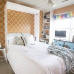 DIY Murphy bed lets one room serve double duty as a sleeping space for guests and a craft room for the other 360 days of the year. #woodworking #diy #murphybed #bedrooms #homedecor #organization