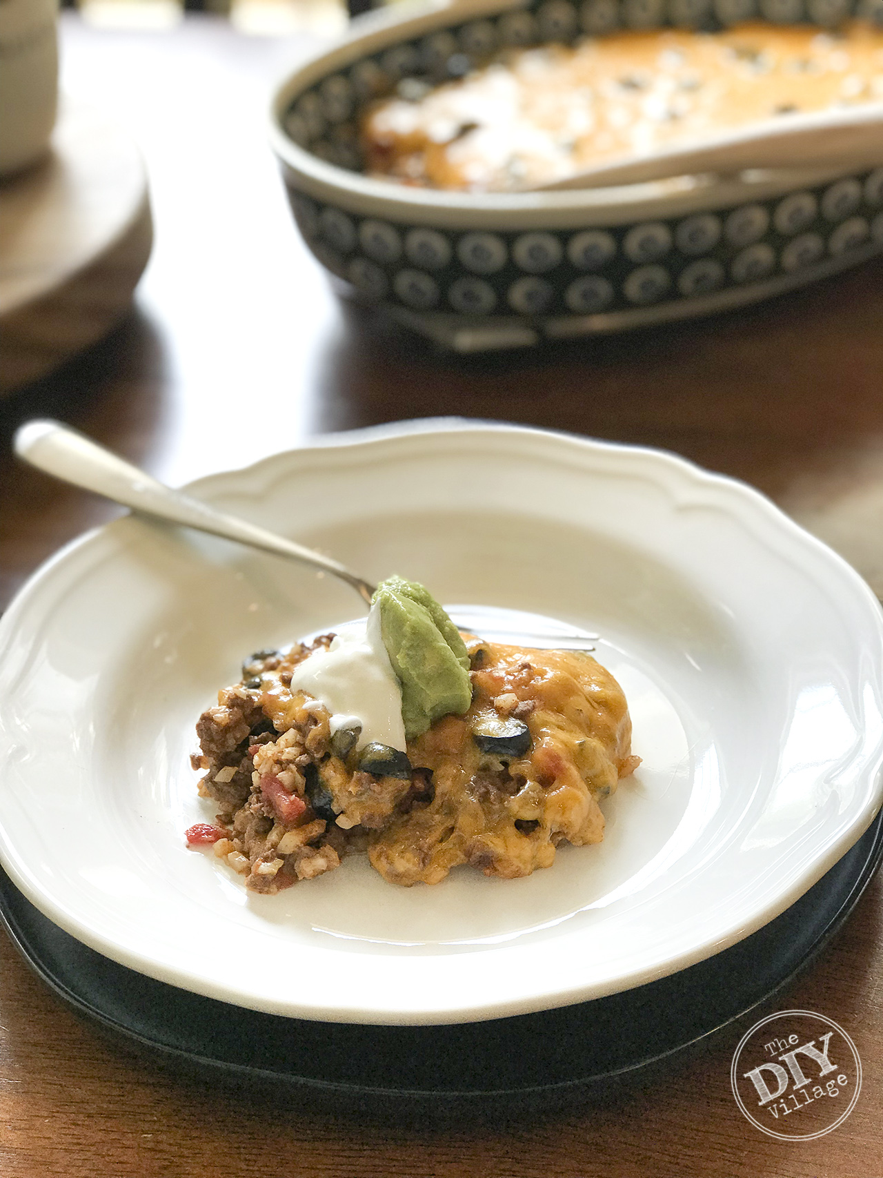 Low carb mexican casserole with riced cauliflower - keto friendly #keto #lowcarb #ricedcauliflower #healthy #ketodiet #recipes #familyfriendly #mexican