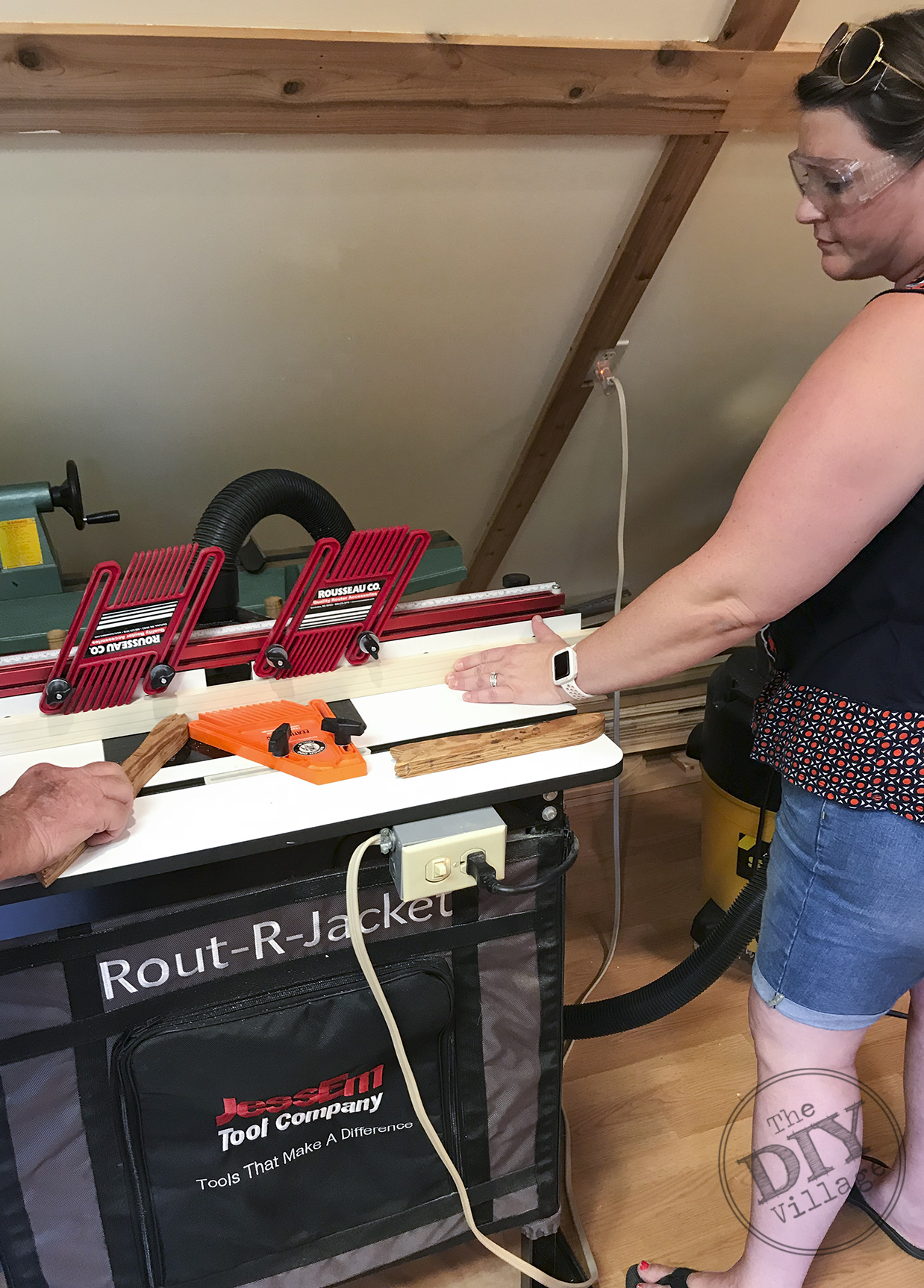 DIY Laser sign, using router table for frame. #lasercutter #diy #crafts #homedecor #funnysign #snarkysign #glowforge