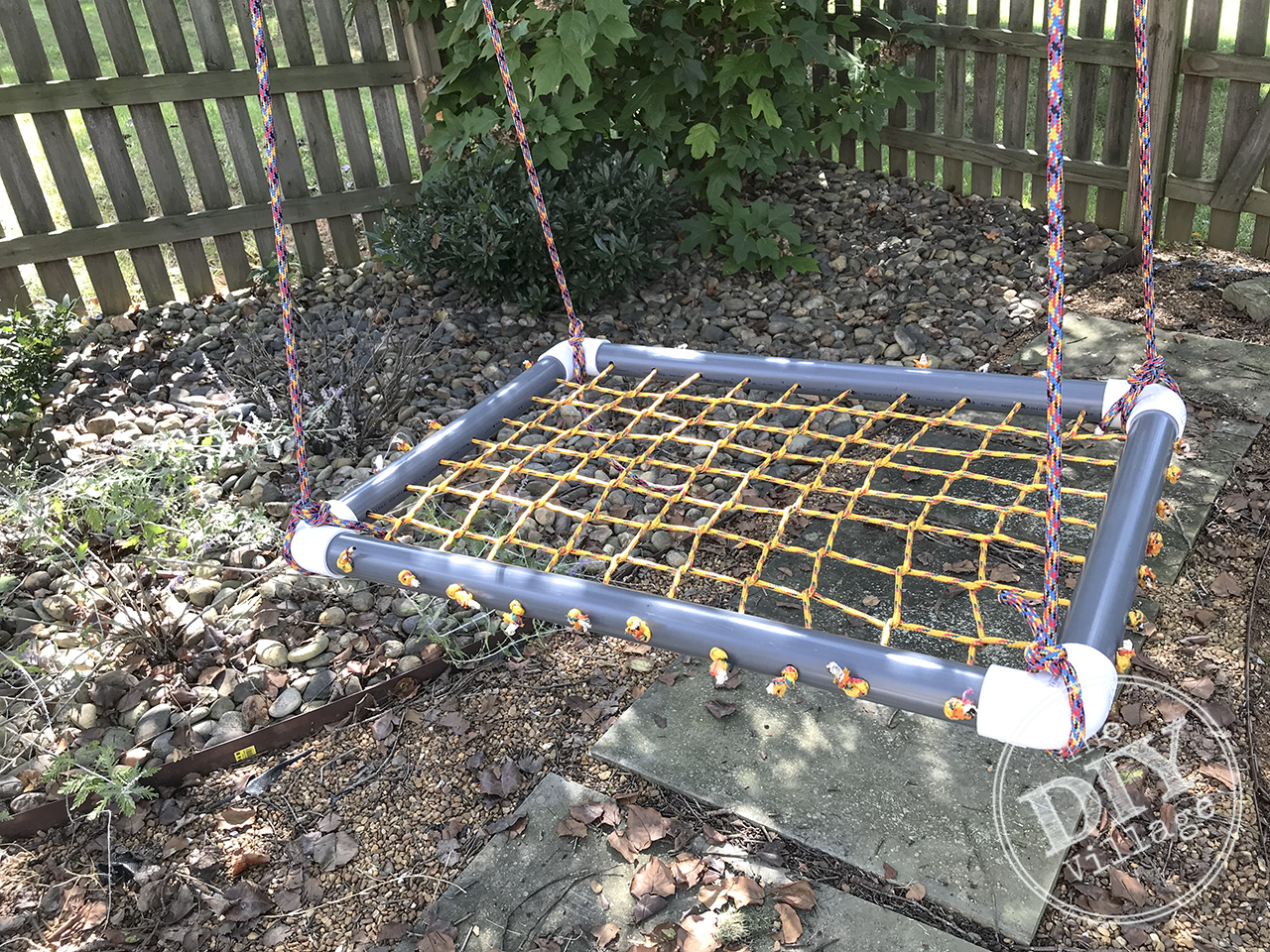 Perfect for kids - DIY platform swing tutorial. #diyswing #platformswing #sensoryswing #outdoor #ropeswing #tutorial #diy #powertoolchallenge