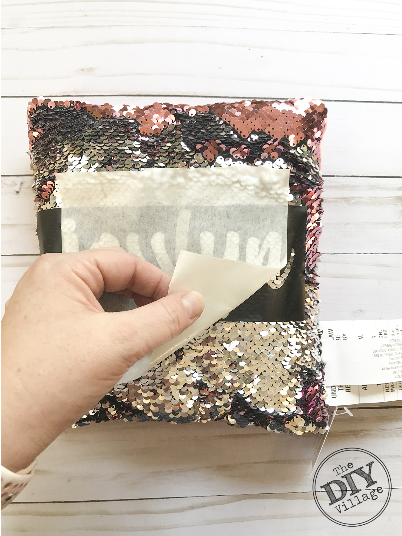 Easy Dollar Store Project - DIY Hidden Message sequin Pillow. They can be personalized with names, messages, anything! Such a fun idea. #hiddenmessagepillow #diycraft #sequinpillow #personalizedgift #monogrmamedgift #bling #sparkle #dollarstorecraft #dollarstorechallenge #fastcraft