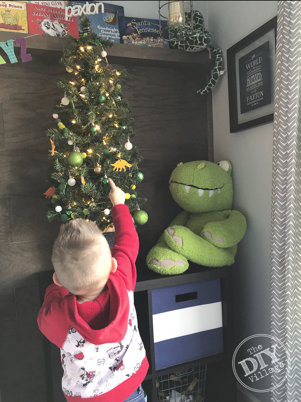 Adorable kids dinosaur Christmas tree. So cute for a little ones room!